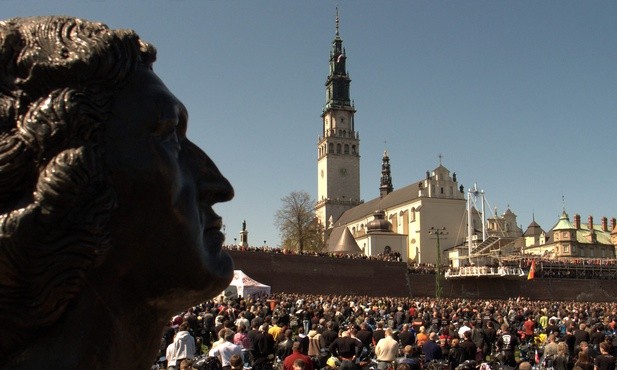 Prymas Polski na Jasnej Górze: Maryja uczy fantazji miłosierdzia